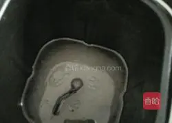 Plum blossom-shaped bean paste bread (bread machine version) recipe 1