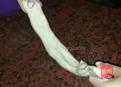 Illustration of how to make taro bread 4