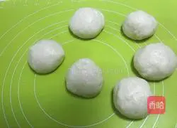 Illustration of how to make cute little rabbit bread 6