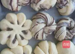 Illustration of how to make bean paste bread 9