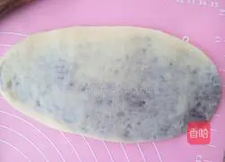 Illustration of how to make bean paste bread 6