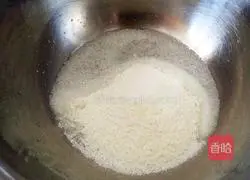 Illustration of how to make baby rice noodle latte art chiffon (8 inches) 2