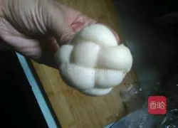 Illustration of making fancy bread 6