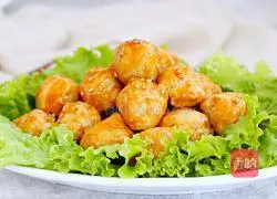 Illustration of how to make chicken meatballs with tomato sauce 19