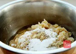 Illustration of how to make chicken meatballs with tomato sauce 6