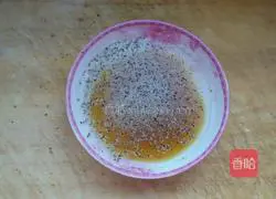 Black pepper Illustration of how to make mashed potatoes 3