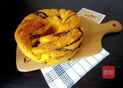 Illustration of how to make pumpkin bean paste hand-pulled bread 6