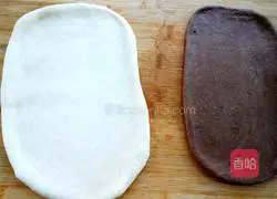 Illustration of how to make two-color toast 8