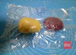 Illustration of how to make baby teething biscuits 4