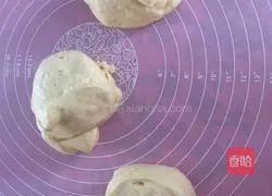 Illustration of how to make light butter toast 7