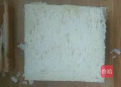 Illustration of how to make toast slices 3