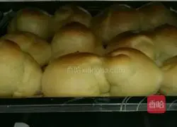 Illustration of how to make rose buns 20