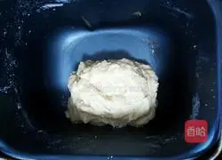 Illustration of how to make two-color toast 2