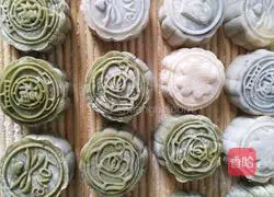 Illustration of how to make snowskin mooncakes 21