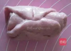 Illustration of how to make dragon fruit rose buns 11