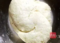 Illustration of how to make meat floss rolls 3