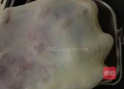 Illustration of making bean paste and cranberry toast 2