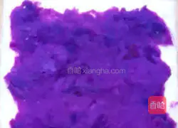 Illustration of how to make purple sweet potato and banana toast rolls 4