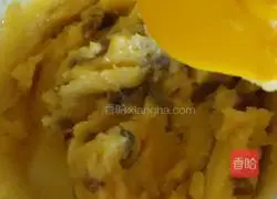 Illustration of how to make custard snowskin mooncakes 7