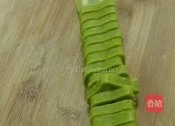 Illustration of how to make matcha bunny cookies 15