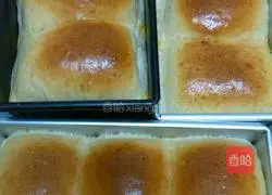 Illustration of how to make Tangzhong Bean Paste Toast 11