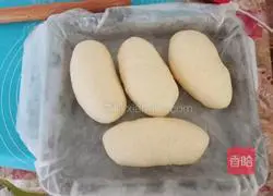 Illustration of how to make hot dog buns 12