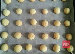 Illustration of how to make shredded coconut cookies 8