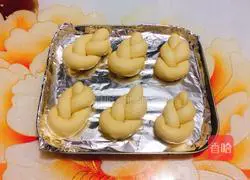 Illustration of how to make braided milk bread 7