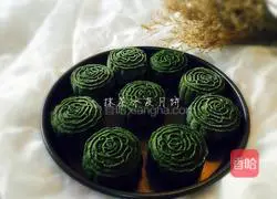 Illustration of how to make custard snowskin mooncakes 15