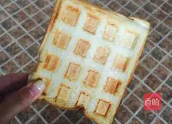 Toast Waffle Recipe Illustration 3