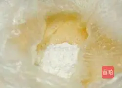 Illustration of how to make simple microwave biscuits 4