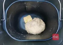 Illustration of how to make hand-shredded toast with rose sauce 3