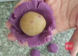 Purple Sweet Potato Lotus Paste Mooncake Recipe Illustration 7
