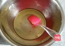 Illustration of how to make Beijing-style mooncakes with pulp 3