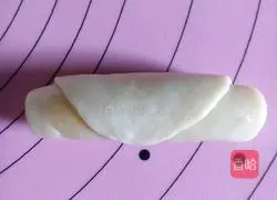 Illustration of how to make puff pastry mooncakes 10