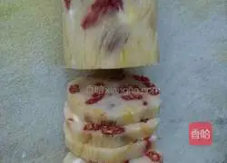 Illustration of how to make wolfberry biscuits 8