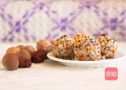 Illustration of how to make five-nut mooncake stuffing 8