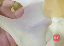 Illustration of how to make whole wheat dried fruit toast 4