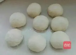 Illustration of how to suck bread 5