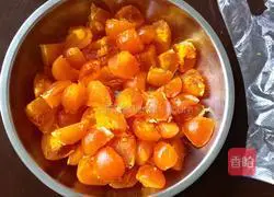 Coconut Egg Yolk Mooncake Recipe Illustration 3