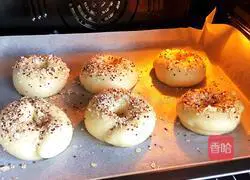 Illustration of how to make original bagels 10