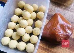 Cantonese style mung bean paste mooncake recipe 3