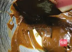 Illustration of how to make matcha chocolate mousse 12