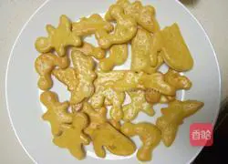 Illustration of how to make small animal cookies 4