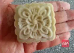 Illustration of how to make Beijing-style pulp mooncakes 13