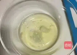 Illustration of how to make foamy toast eggs 3