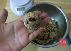 Illustration of homemade mooncakes 15