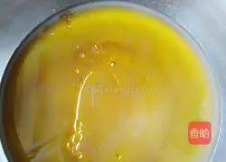 Illustration of making five-nut mooncakes 2