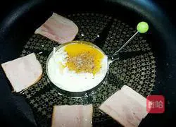 Illustration of how to eat two toasts 2