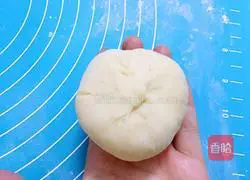 Illustration of making bean paste fancy bread 12